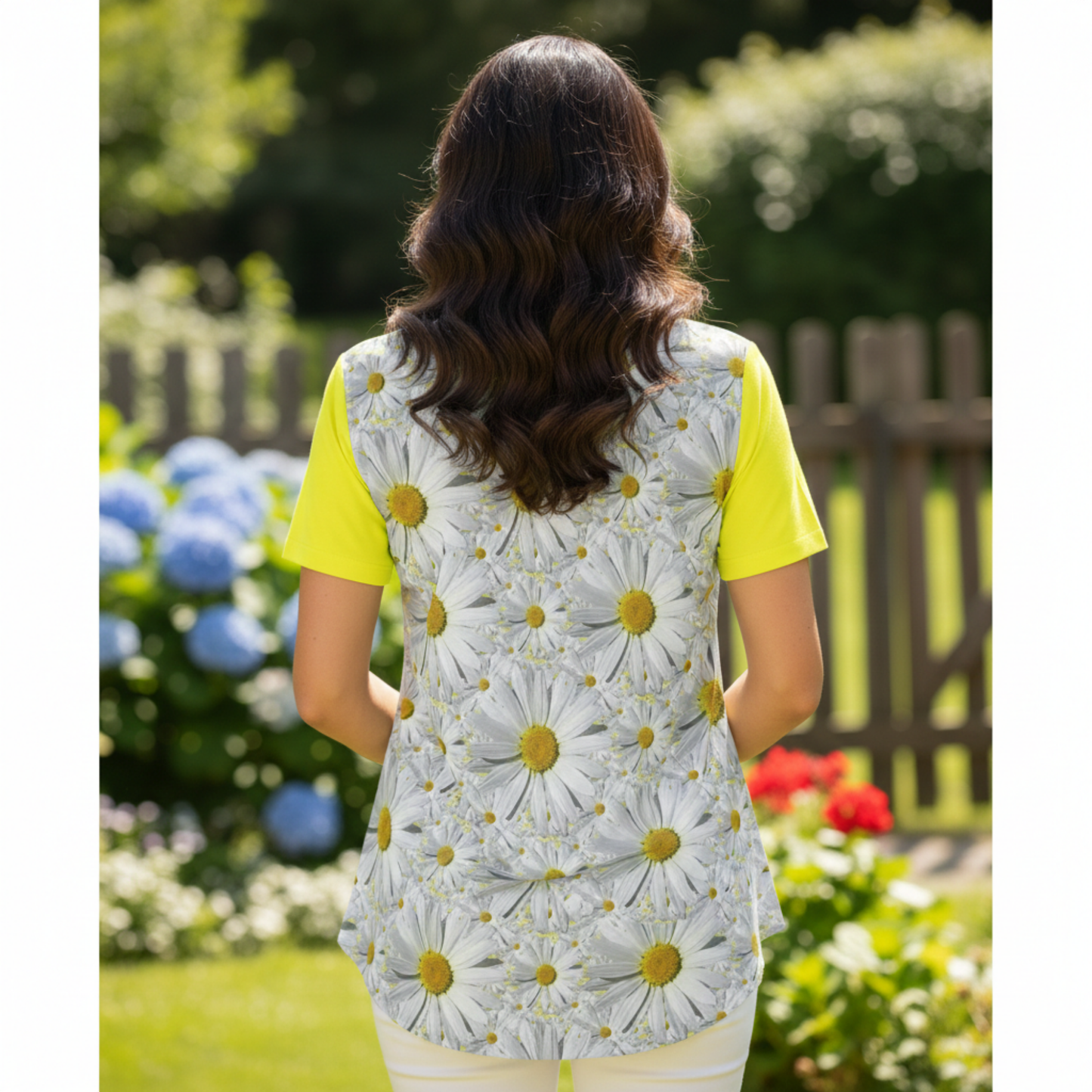 TRP Floral Prints (08): Charming English Daisies | Scoop-Neck Pleated Blouse