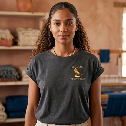 Yahusha: The Lion of Judah (01) | Women's Round-Neck Cap-Sleeve T-Shirt