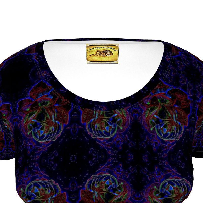 Estampados florales: Roses 01 Camiseta estampada de diseñador para mujer con cuello redondo 